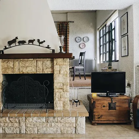 Tettix House Вилла *