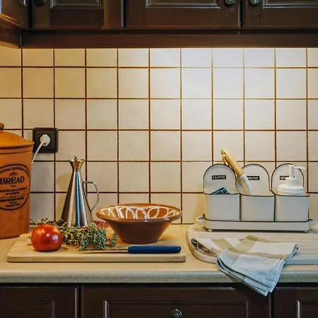 Tettix House Вилла *