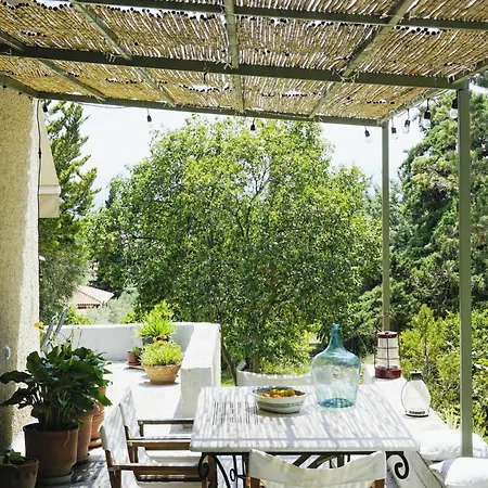 Tettix House * Fichti